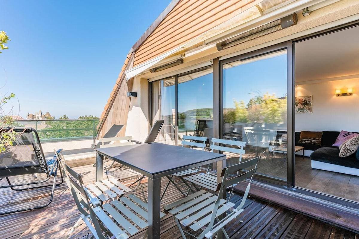 Le Belvédère - Penthouse with sea & country views 1