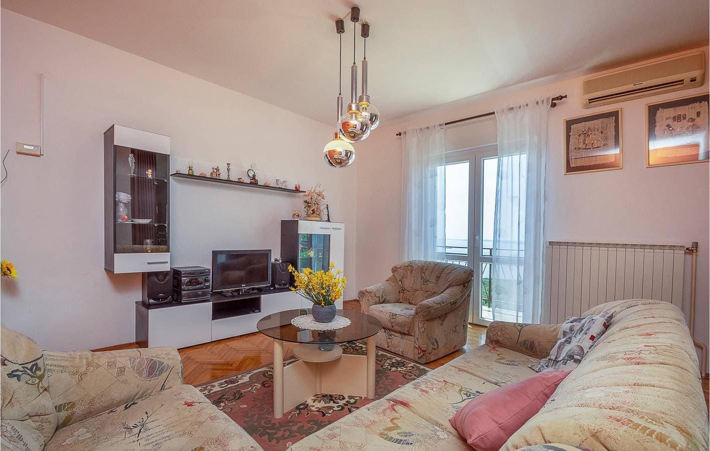 Foto 7 von 39: Gemütliches Apartment mit 1 Schlafzimmer, Meerblick, WLAN und Terrasse, 1,5 km vom Strand entfernt