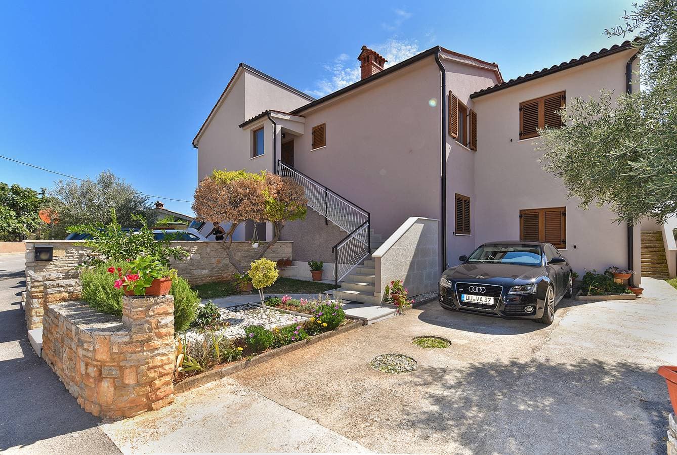 Foto 4 von 52: Ferienwohnung für 6 Personen mit Terrasse