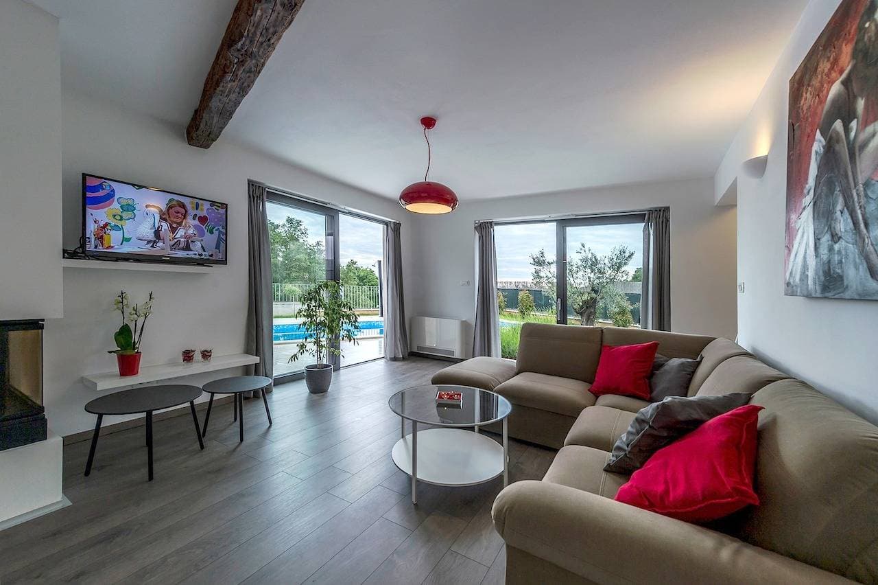 Foto 4 von 30: Moderne Villa Sol Anima mit privatem Pool
