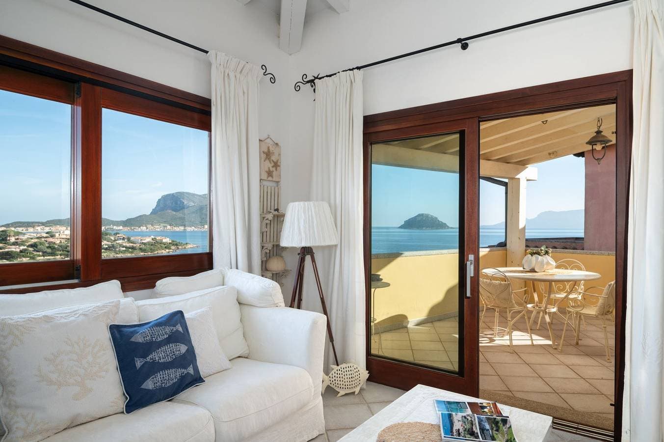 Foto 7 von 34: Ferienwohnung für 4 Personen mit Terrasse
