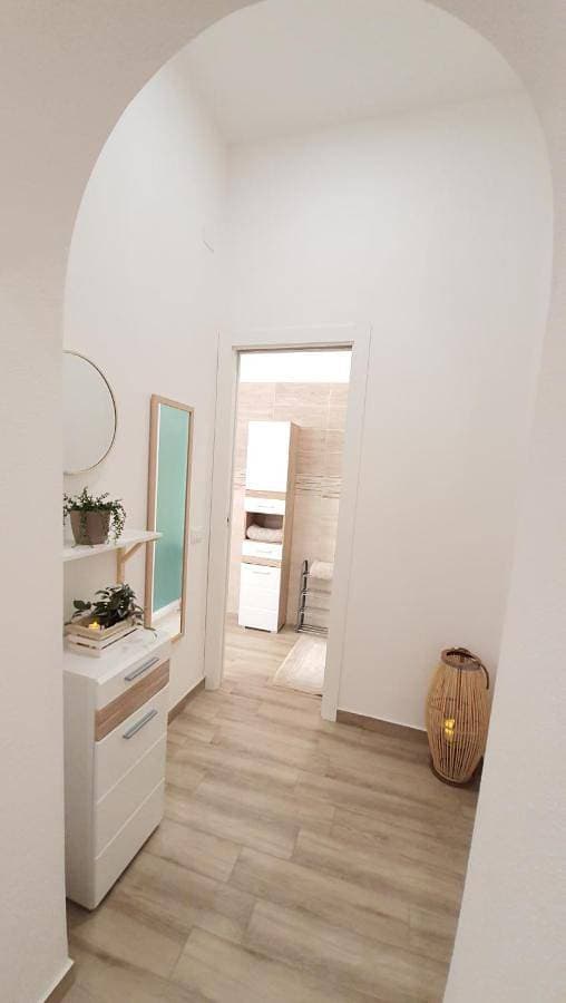 Foto 5 von 24: One-Bedroom Apartment