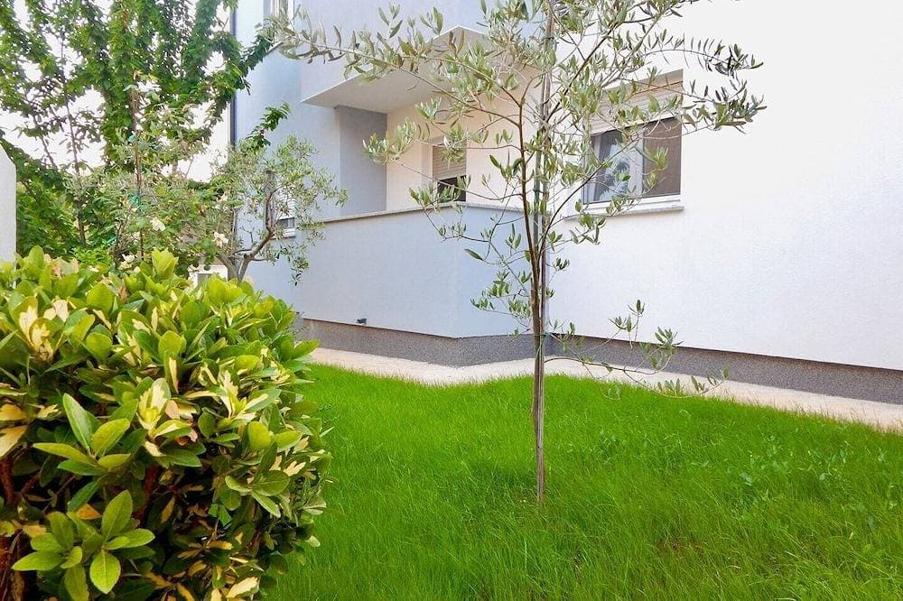 Foto 11 von 23: Comfortable holiday house with apartments / Amazing spacious apartment with patio and grill / A1