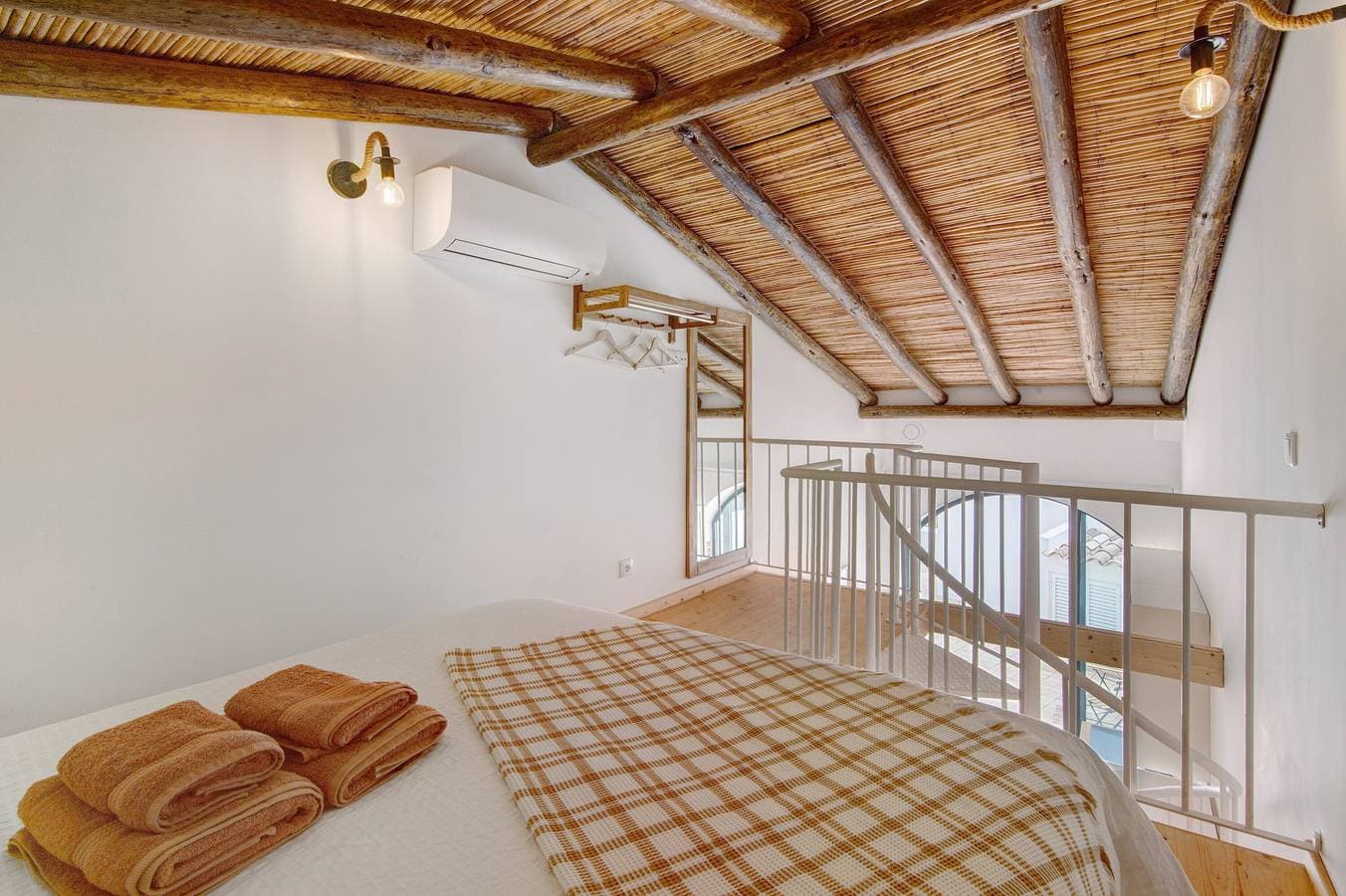 Foto 11 von 25: Ferienwohnung 'Monte Gerações 5' mit Gemeinschaftspool, WLAN und Klimaanlage