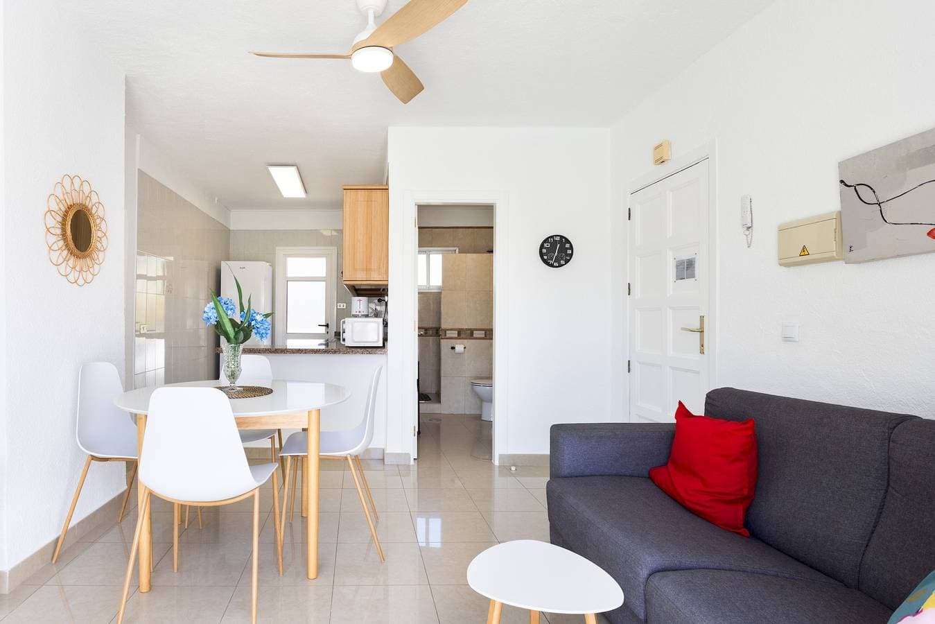 Foto 10 von 42: Ferienwohnung für 4 Personen mit Pool