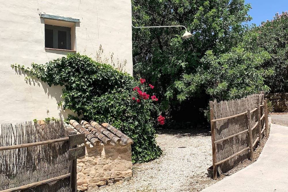 Foto 13 von 30: Charming Rural Lodging in the Sierra de las Nieves · Casa Algarrobo