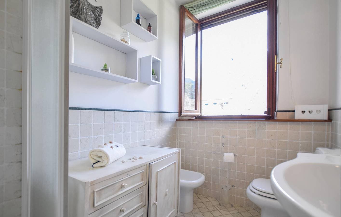 Foto 11 von 15: Gemütlicher urbaner Rückzugsort: AC, Kabel-TV, Parkplatz, WiFi - Camaiore