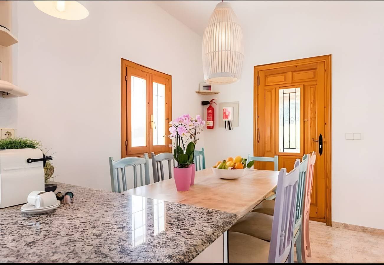 Foto 8 von 24: Villa 'Can Marsa' mit Bergblick, WLAN und Klimaanlage