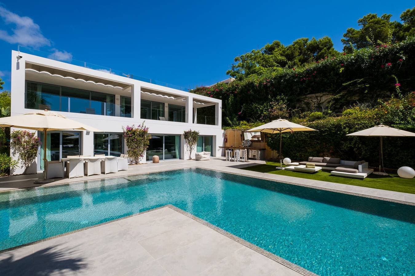 Foto 7 von 50: Villa für 10 Personen mit Garten