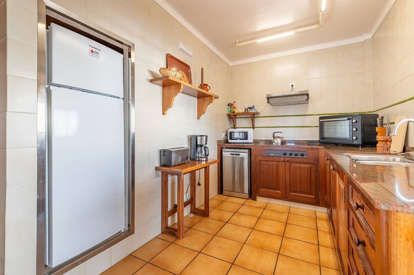 Foto 9 von 25: Ferienwohnung 'Residencial Planta Baja Vista Mar' mit Meerblick, Gemeinschaftspool und WLAN