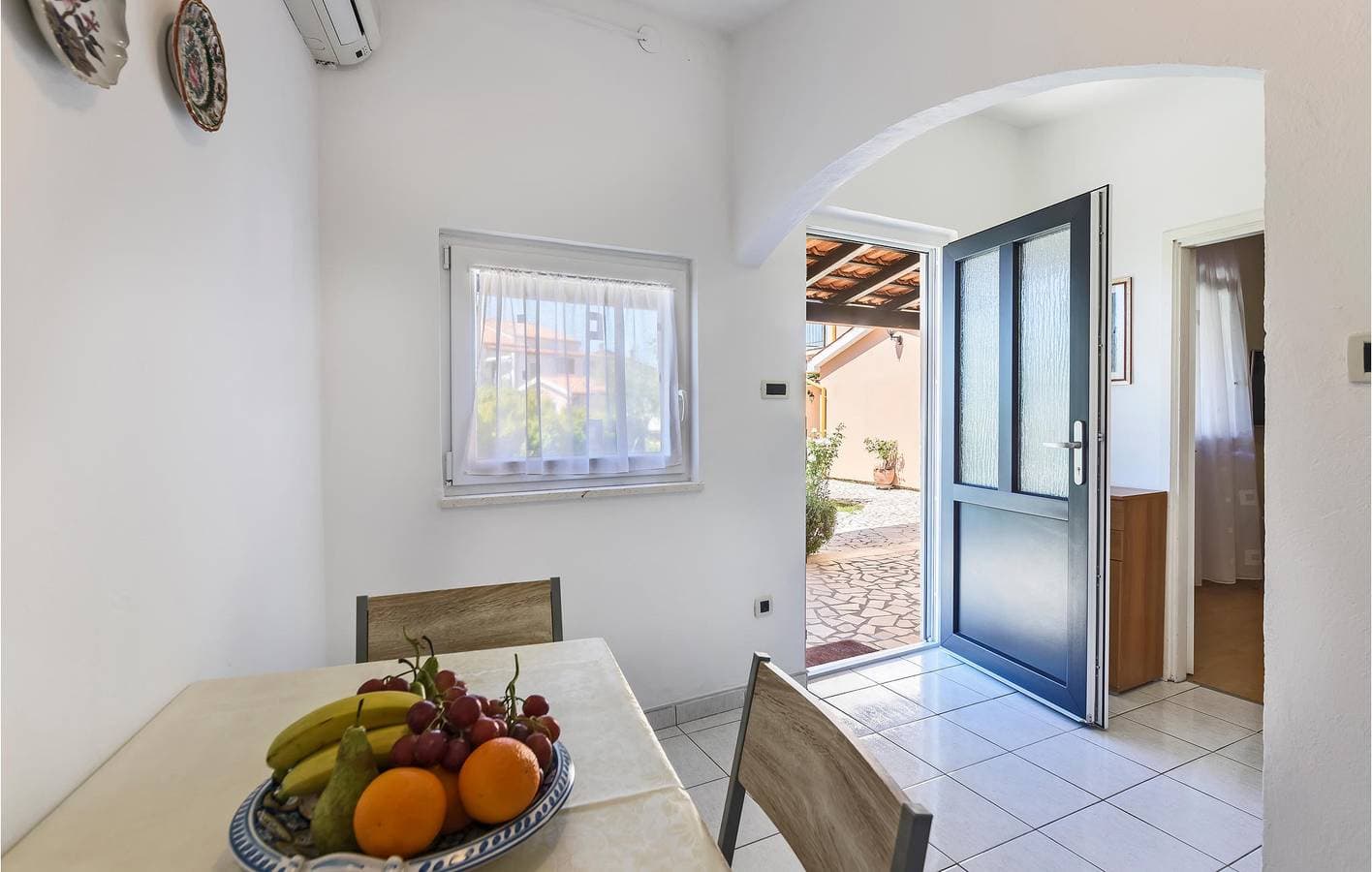 Foto 6 von 20: Gemütliche Ferienwohnung mit Terrasse und Parkplatz, 2,5 km vom Strand entfernt