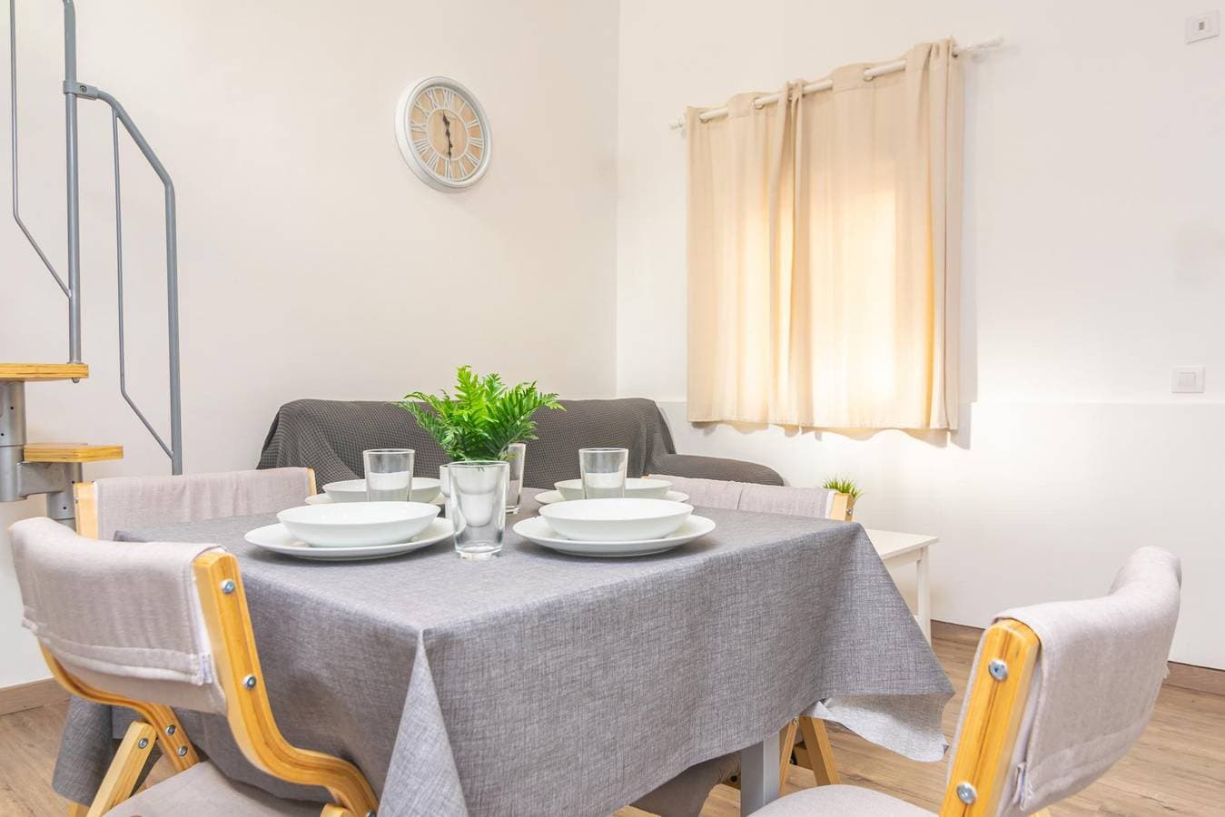 Foto 10 von 34: Centric - Modernes Stadthaus mit schöner Terrasse im Herzen von Palma. Freies W-Lan.
