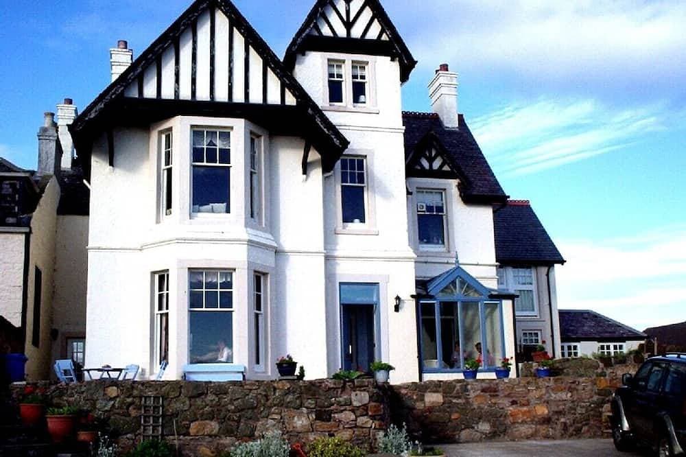 Elie in der Nähe von St. Andrews. Luxus-Selbstversorger-Strandhaus mit herrlichem Meerblick 1