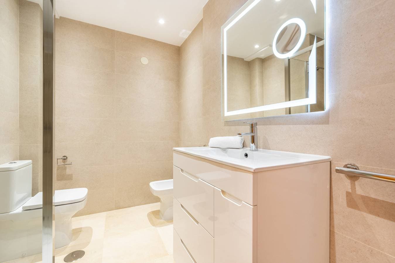 Foto 11 von 23: La Carihuela Beachfront II | Stilvoller Komfort am Meer