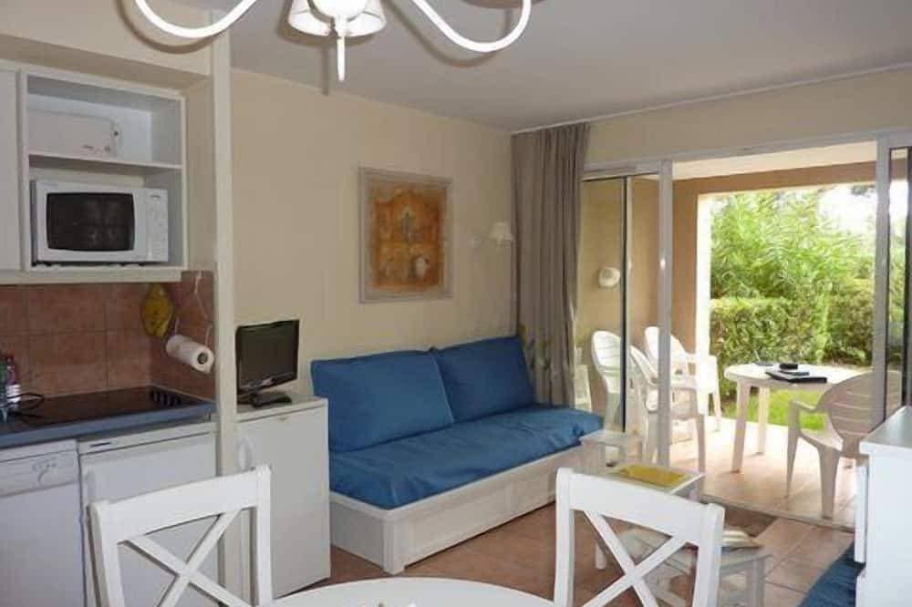 Foto 11 von 30: Super T2 in Les Issambres 5 Betten Loggia & Privatgarten mit Meerblick Schwimmbad Tennis
