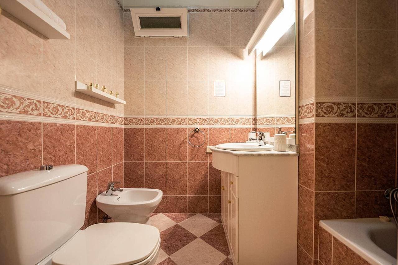 Foto 6 von 10: Double Room with City View and External Bathroom