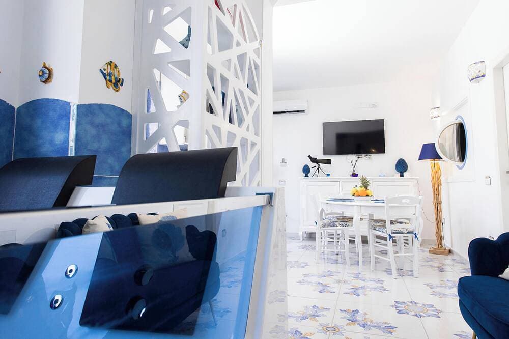 Foto 11 von 30: Villa Marisa - Ocean view and hot tub. Just a few steps from the beach