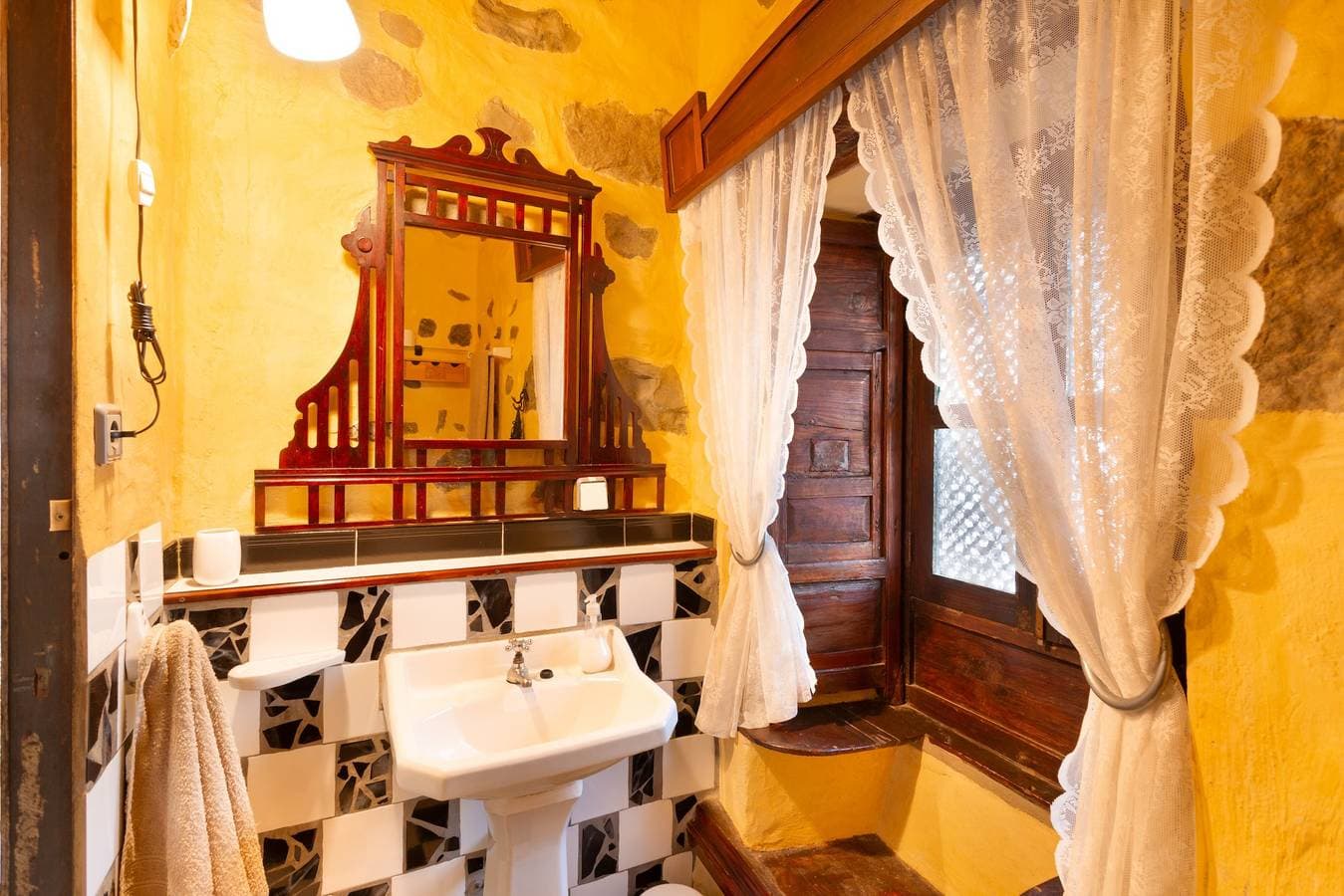 Foto 13 von 23: Ferienhaus 'San Francisco 1' mit Bergblick, privater Terrasse und Wi-Fi