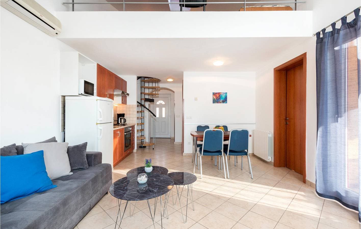 Foto 11 von 24: Charmante 61 m² große Wohnung mit Pool und Terrasse, 1,5 km vom FKK-Strand entfernt