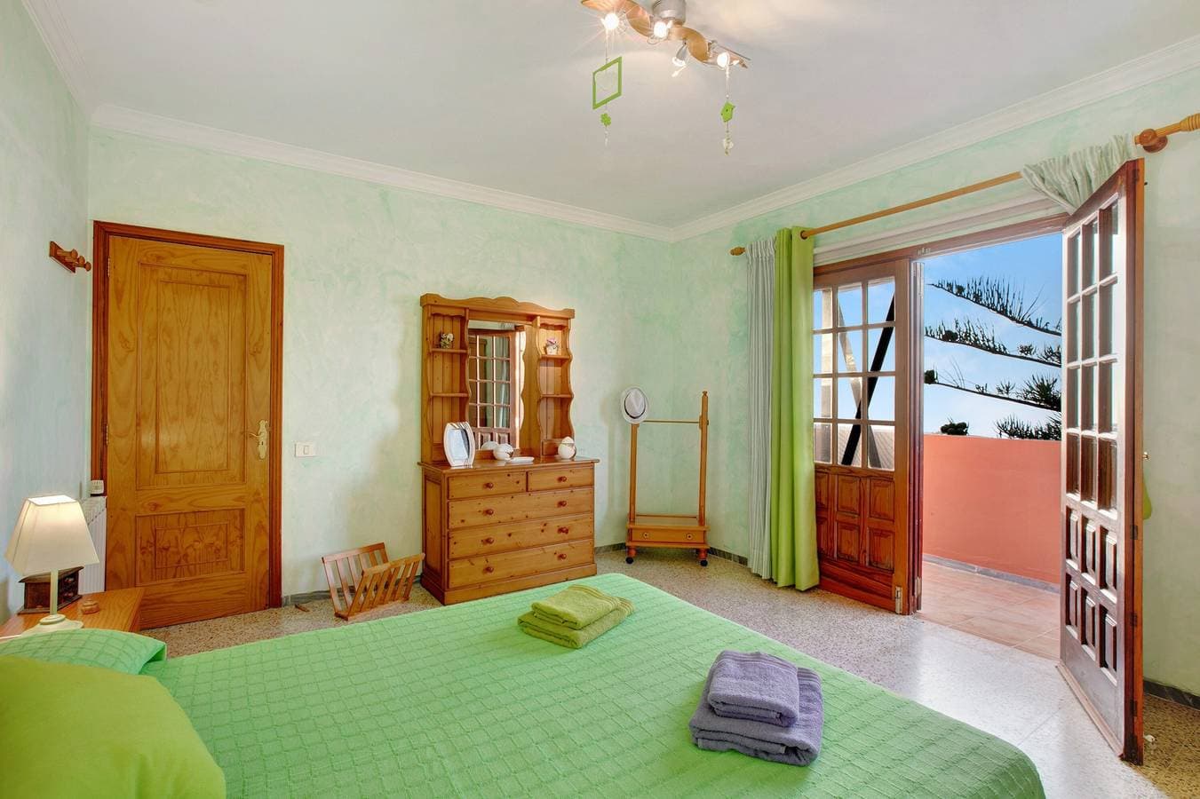 Foto 11 von 30: Ferienhaus „Petite Paradise“ mit Meerblick, Gemeinschaftspool und WLAN