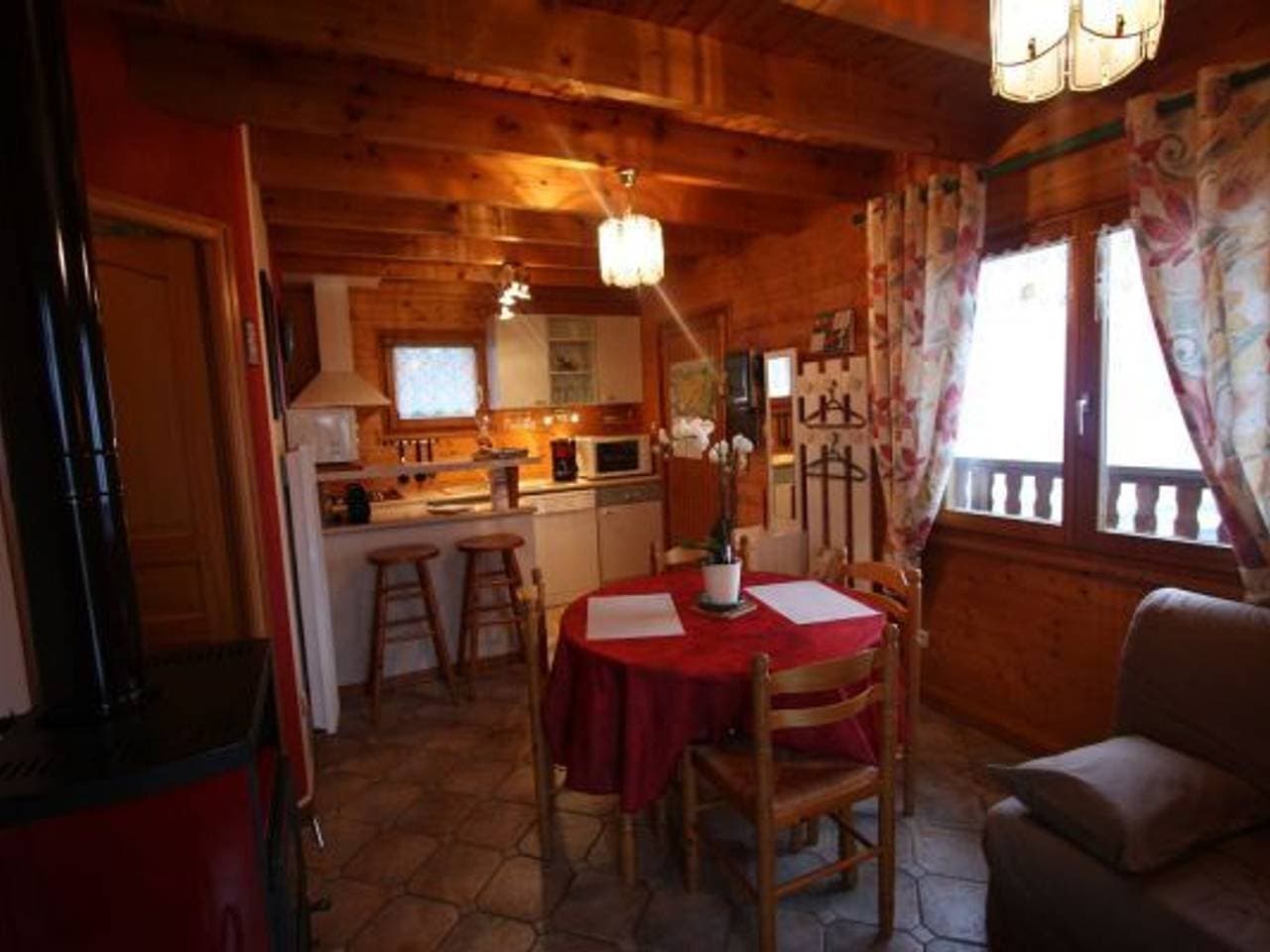 Foto 4 von 31: Gemütliches Chalet in Ruhiger Lage, Nahe Thermen und Wanderwege