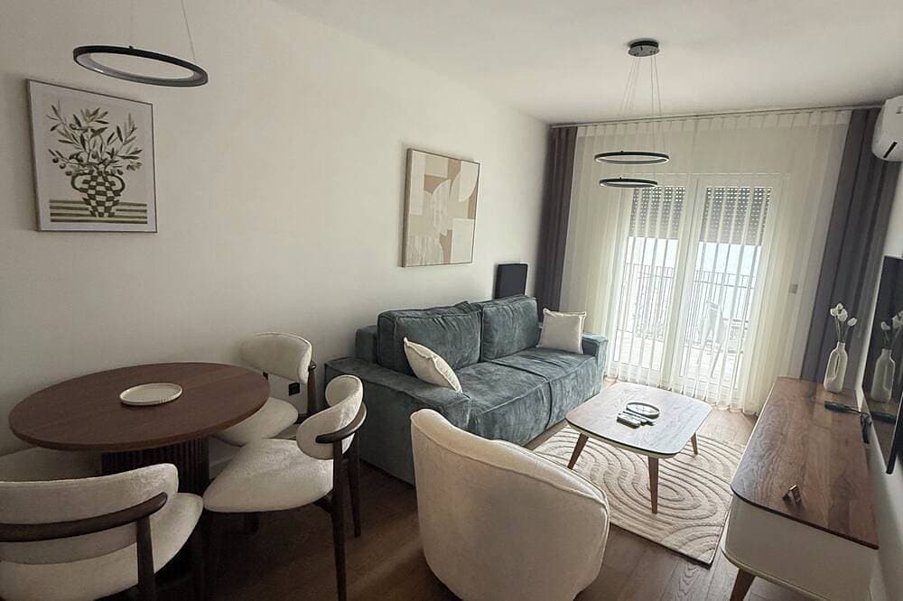 Foto 6 von 9: Seafront apartment in pleasant Donja Lastva