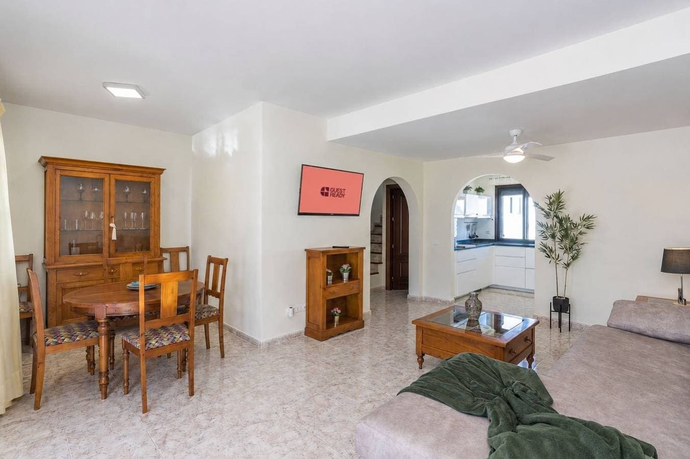Foto 12 von 63: Ferienhaus für 6 Personen mit Balkon