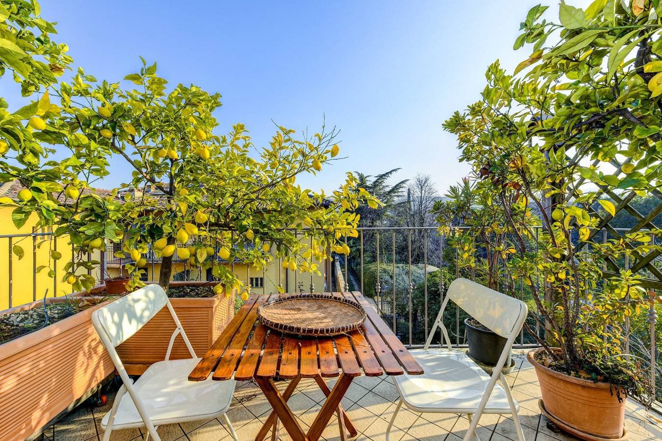 Foto 6 von 23: Ferienwohnung 'Mansarde im Zentrum von Salò' mit Balkon, WLAN und Klimaanlage