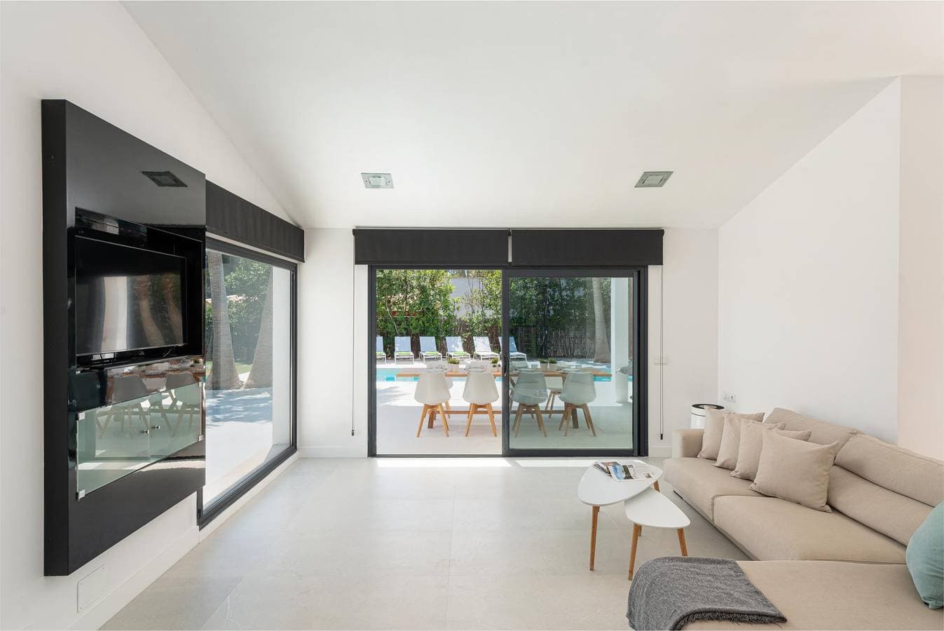 Foto 7 von 35: Casa Blanca Nº 1 - Luxuriöse Villa am Meer in einer privilegierten Gegend. Wifi wird gratis angeboten.