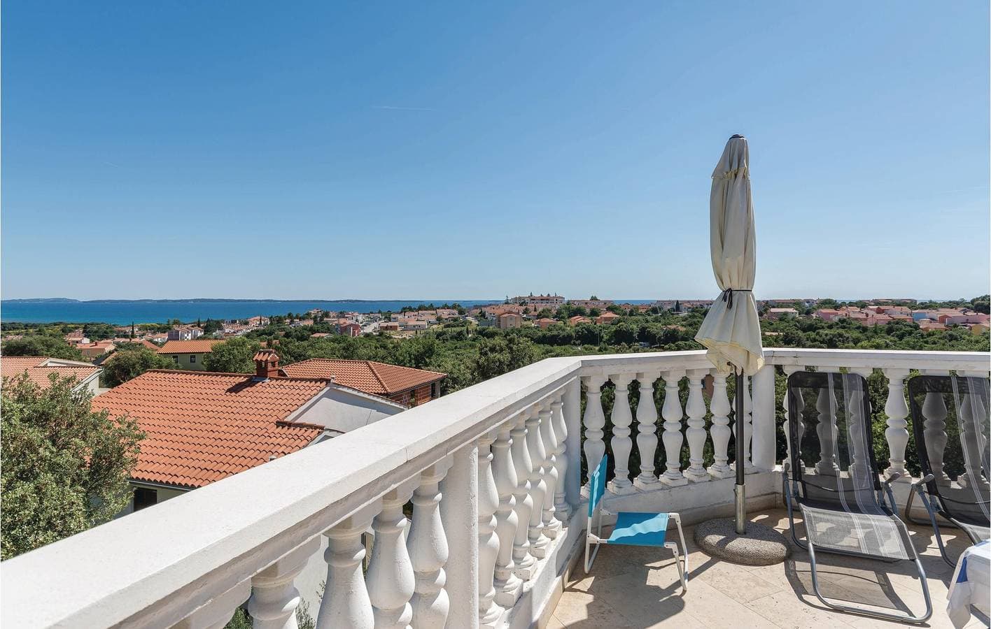 Ferienwohnung mit Meerblick, WLAN, Terrasse, Parkplatz und in der Nähe eines FKK-Strandes 1