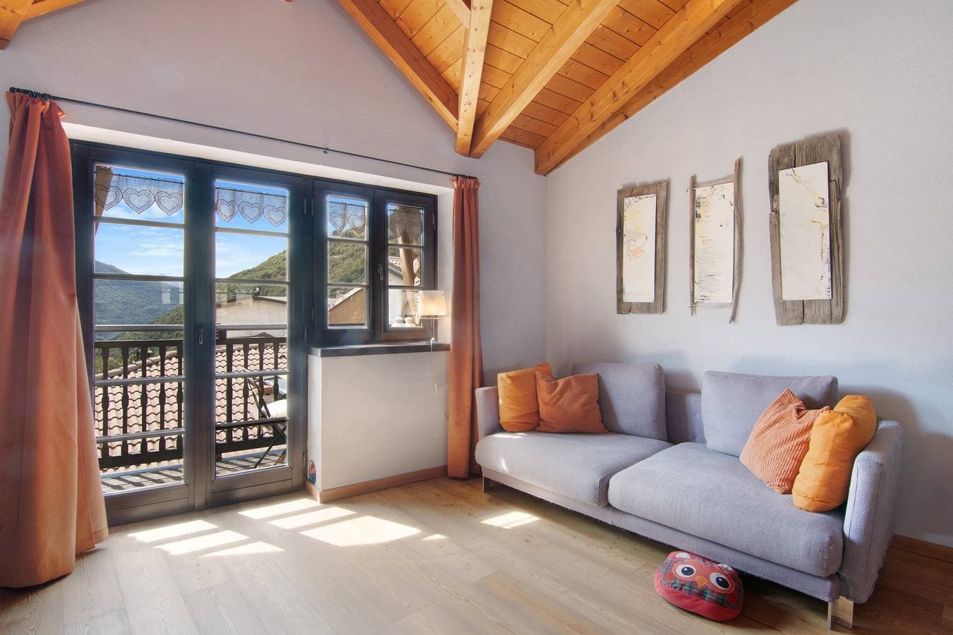 Foto 6 von 33: Ferienhaus 'Pollicina' mit Bergblick und Balkon
