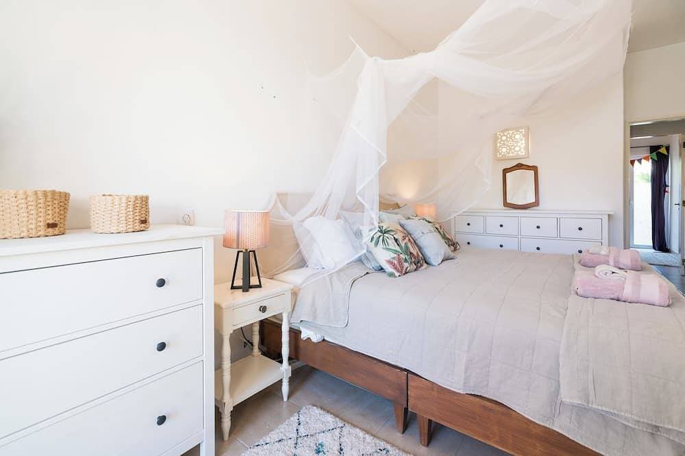 Foto 6 von 30: Boho Beach House & Garden: Secluded Location, Seconds to the Beach