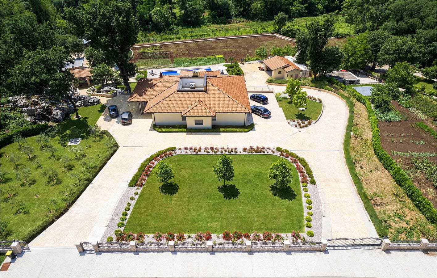 Foto 4 von 61: Ferienhaus für 12 Personen mit Garten