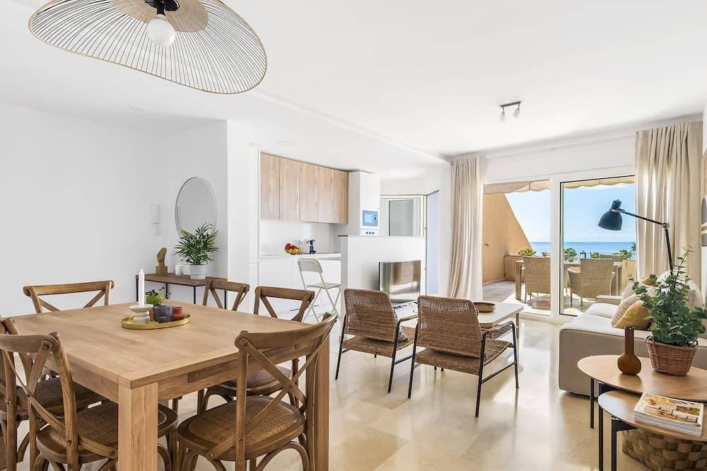 Beach apartment with terrace and private parking 1