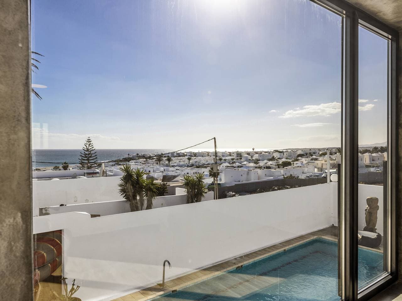 Foto 13 von 36: Luxusvilla mit Pool und Meerblick in Arrecife
