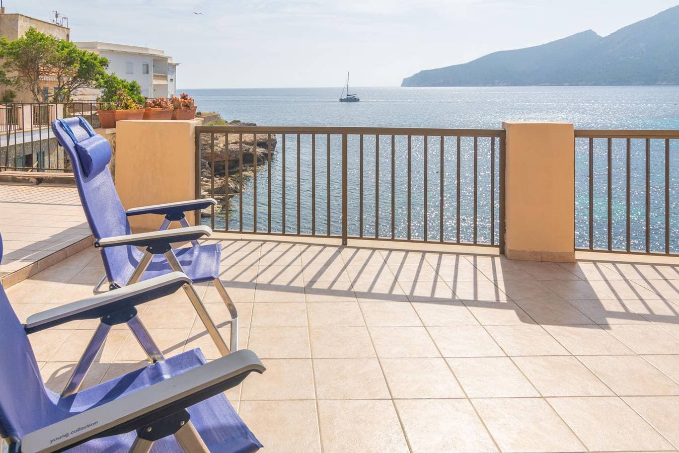 Foto 4 von 43: Vista Azul 8 - Ferienhaus mit Blick auf das Meer und nur wenige Schritte vom Strand entfernt.