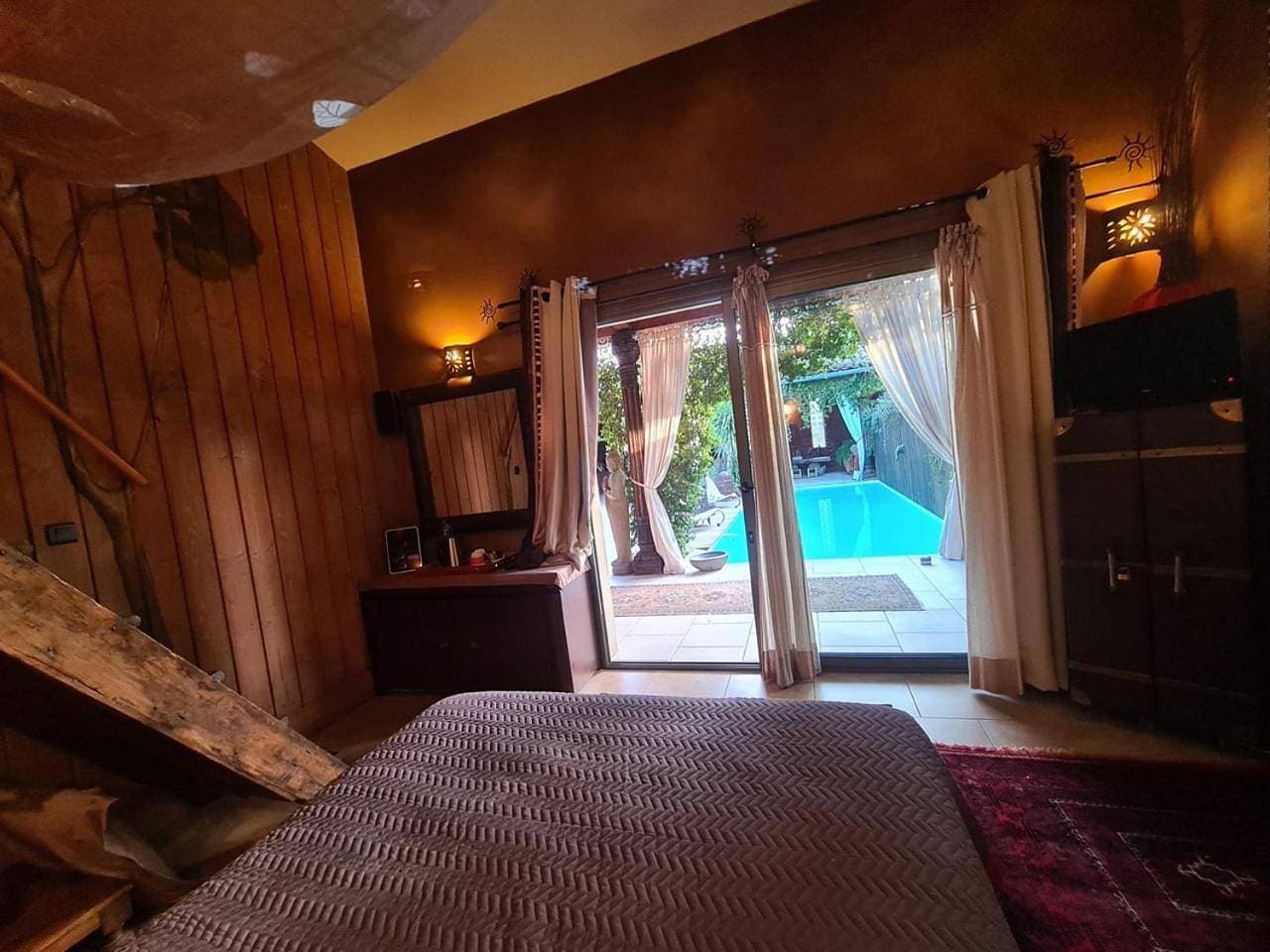 Foto 6 von 6: Double Room with Pool View