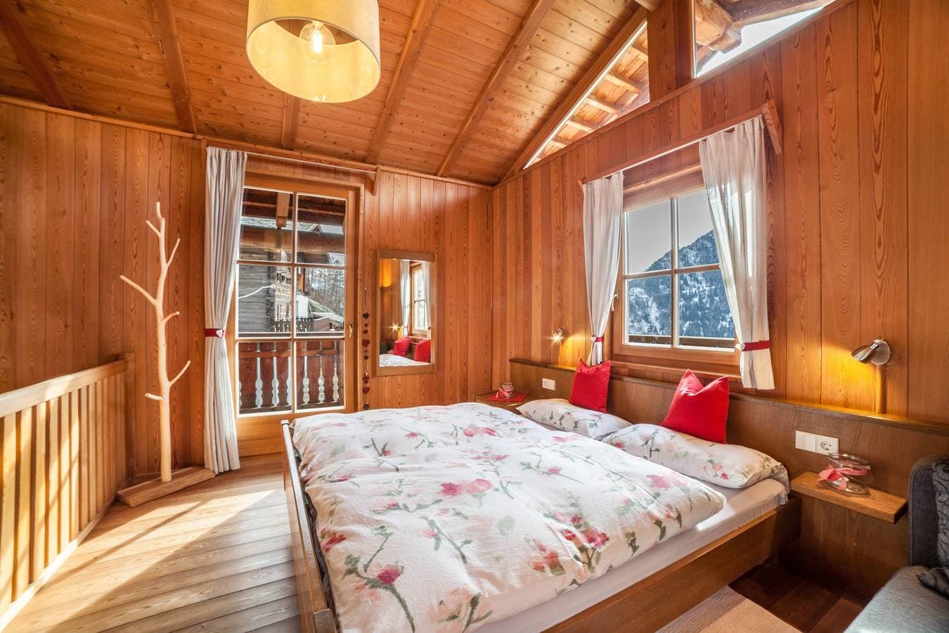 Foto 7 von 26: Ferienhaus "Waldhof" mit Bergblick, Balkon & WLAN