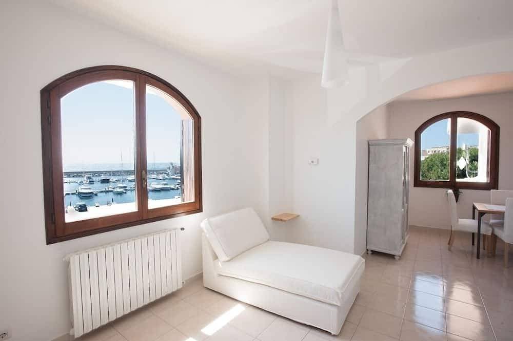 Stunning sea view attic 1