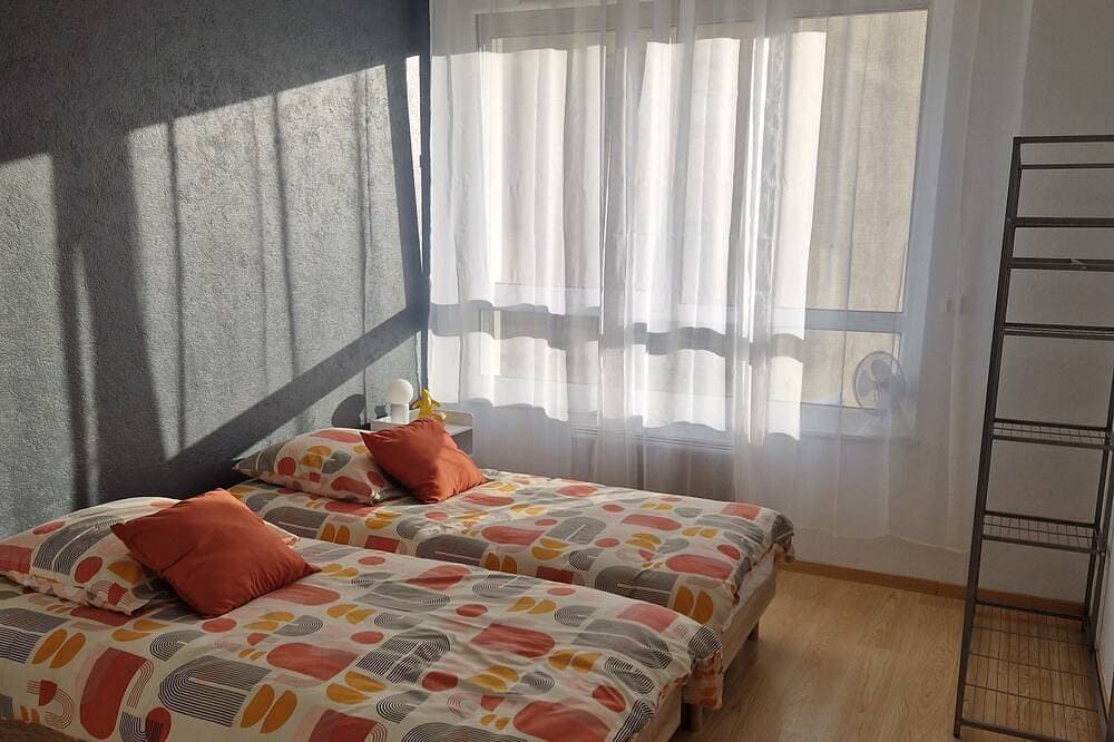 Foto 2 von 14: Bright Balneo apartment near train station 2 bedrooms