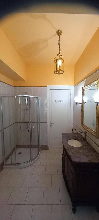 Foto 5 von 22: Three-Bedroom House