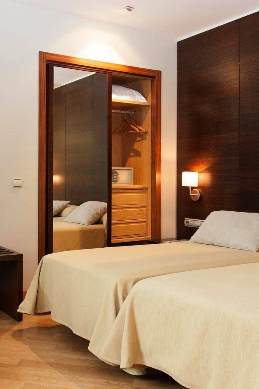 Foto 2 von 36: Hotel Fc Villalba