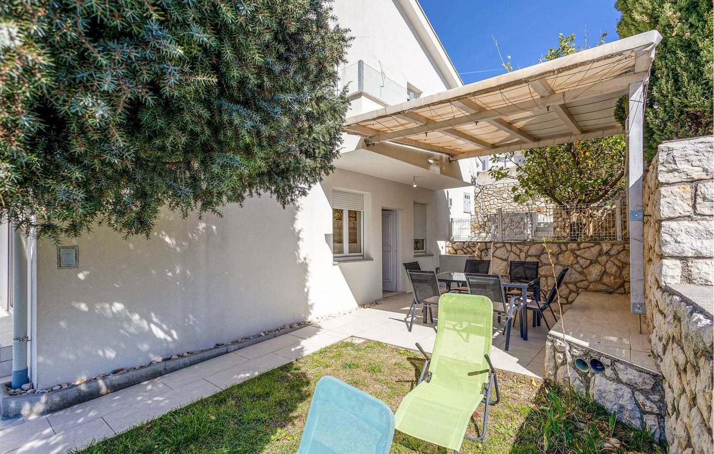 Foto 8 von 33: Gemütliche Unterkunft, 1 km vom Strand entfernt: 2-Zimmer-Wohnung mit Terrasse und Parkplatz