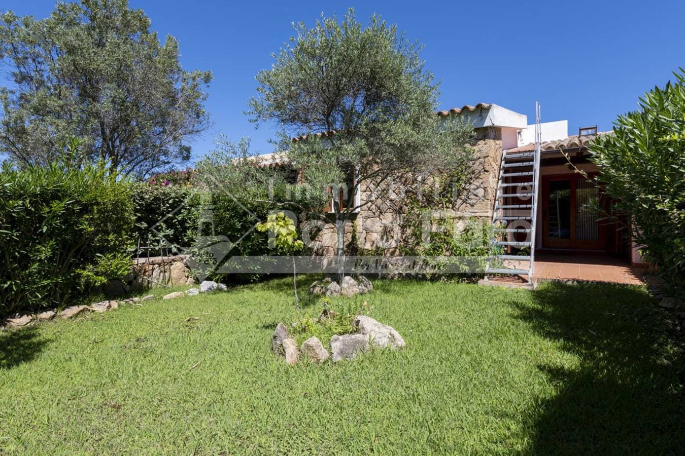 Foto 6 von 23: Ferienwohnung für 4 Personen mit Garten