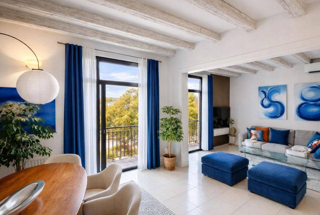 Elegant 3BR Apartment Balcony Port Vell 1
