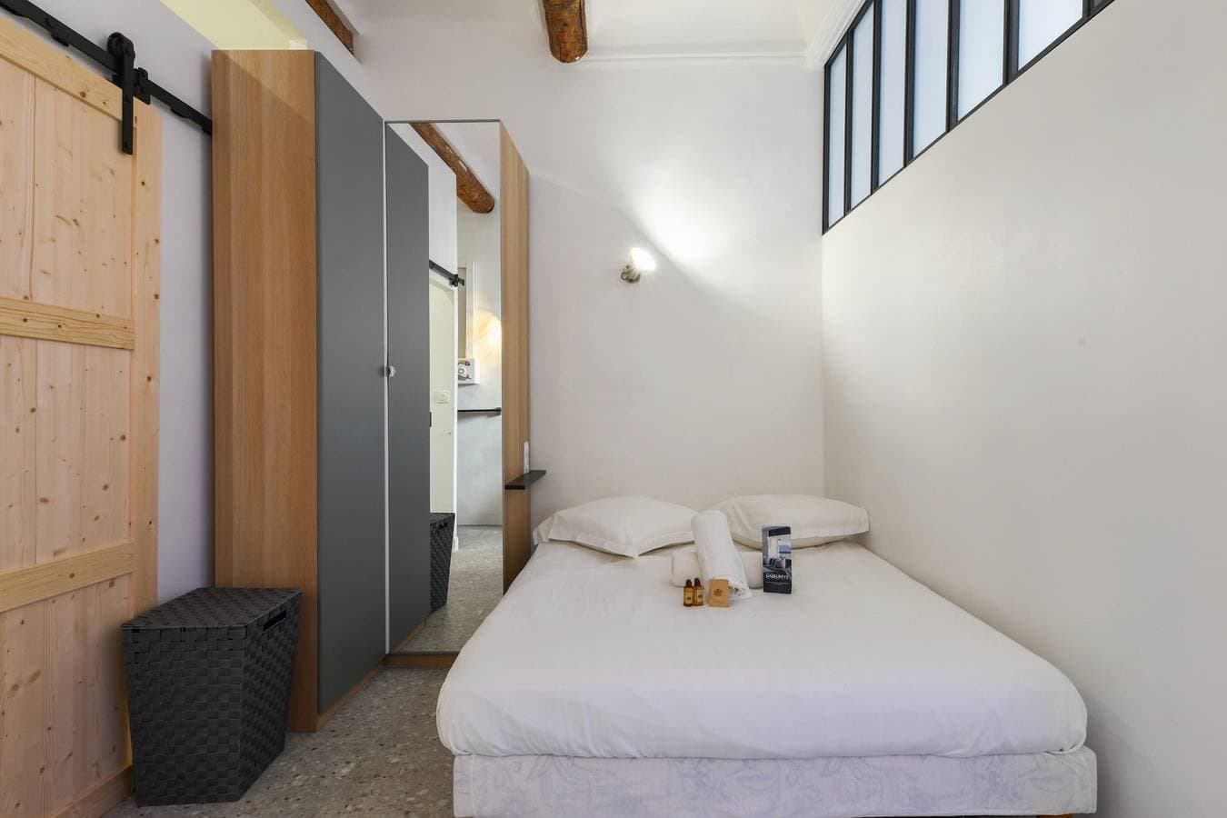 Foto 4 von 12: Helles und komfortables Studio in der Innenstadt von Marseille - Welkeys
