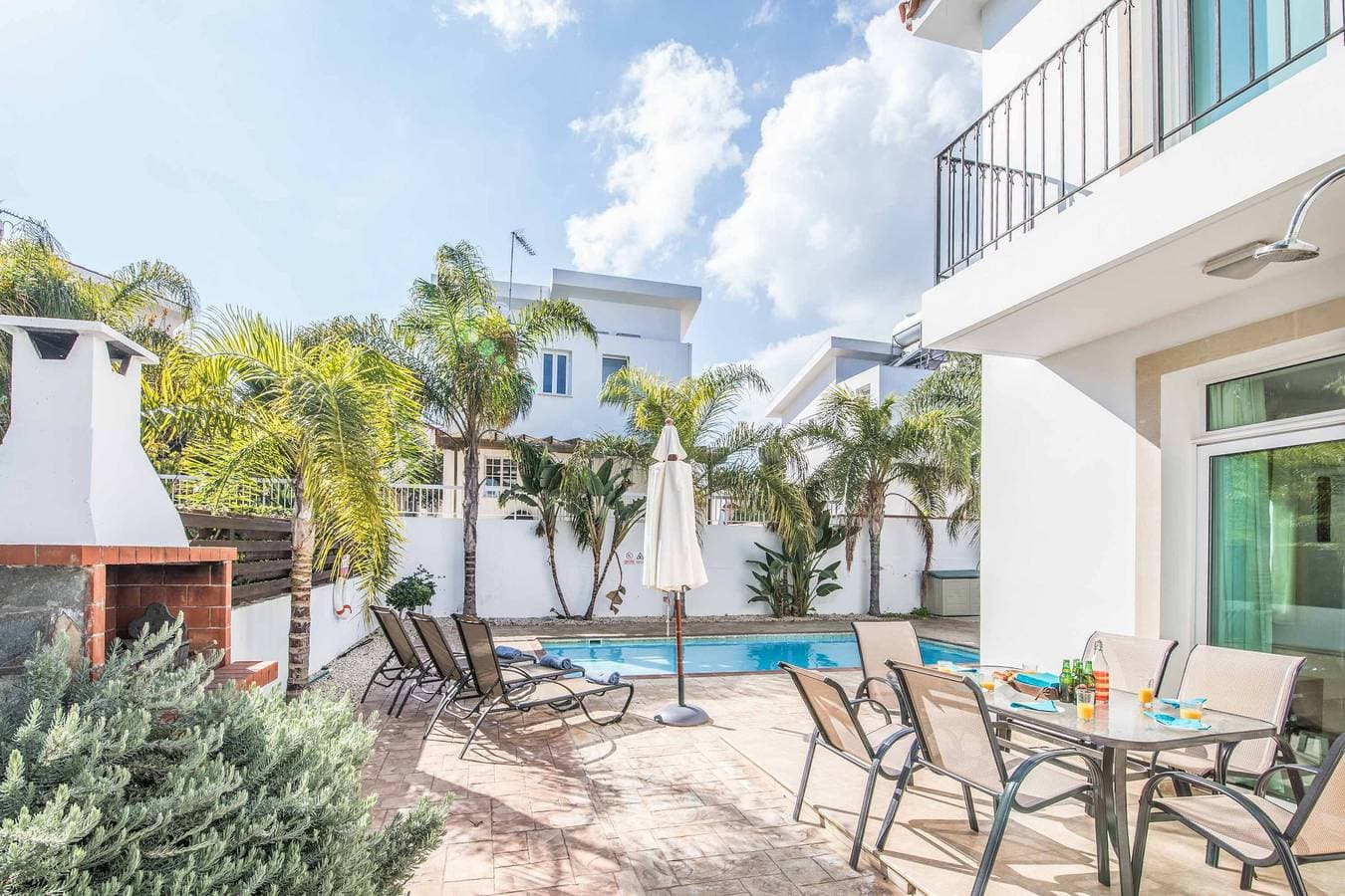 Foto 5 von 23: Villa für 6 Personen mit Terrasse