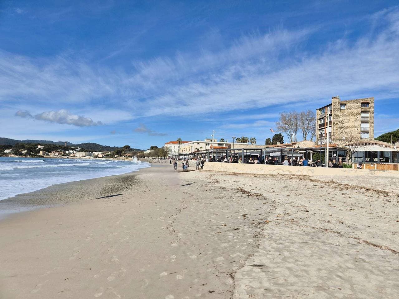 Foto 11 von 15: Herz von Sablettes, Strand gegenüber, Klimaanlage, WLAN...