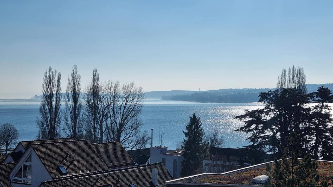 Foto 2 von 17: Apartment with Lake View
