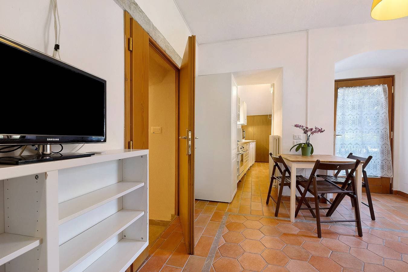Foto 8 von 26: Villa G mit Seeblick, private Terrasse, nur wenige Schritte vom Gardasee entfernt